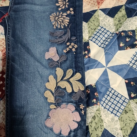 Jeans - Picture 3 of 8